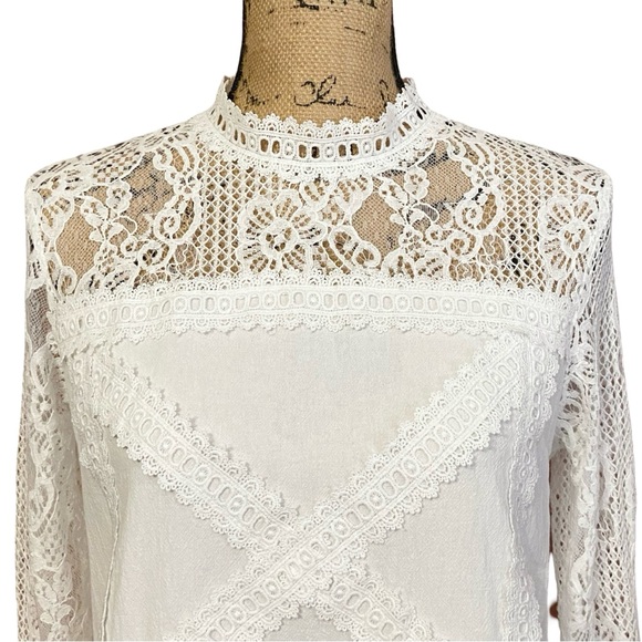 White Lace Long Sleeve Mock Neck Blouse Size M - Picture 5 of 10